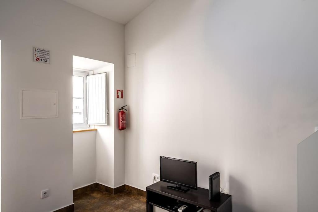 Charming Studio With Ac And Loft On Ground Floor Lisabona Exterior foto